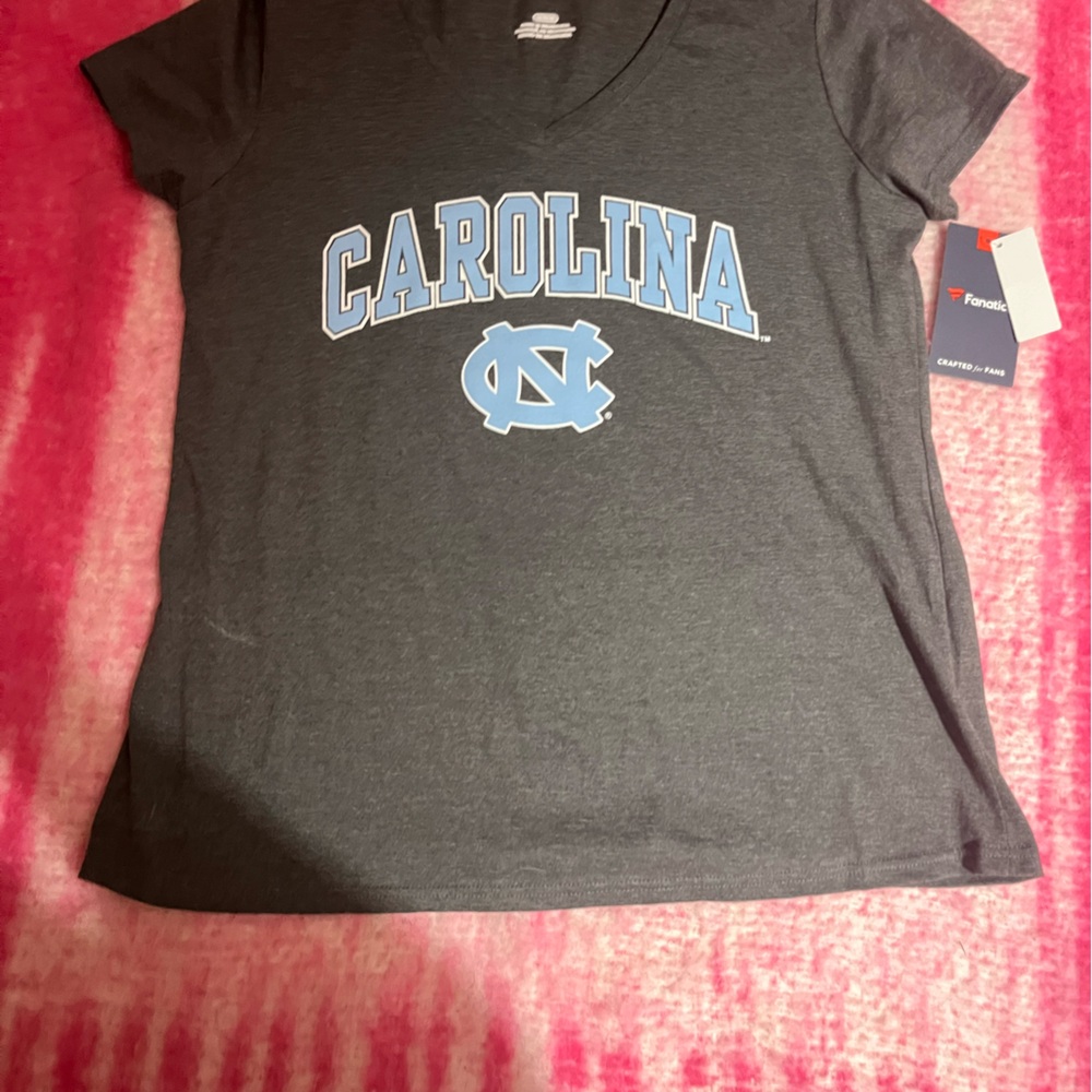 NEW WITH TAGS Carolina Women’s Gray T-Shirt